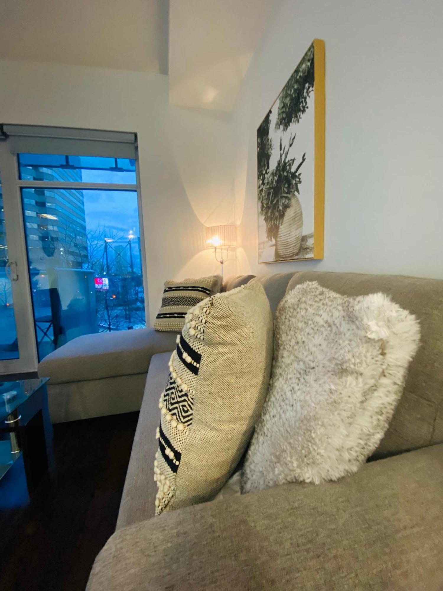 Rivetstays - The Atmos Toronto Exteriör bild